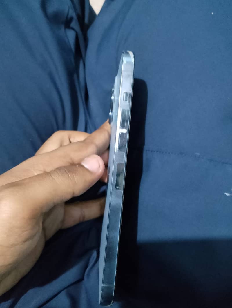 Apple iPhone 13 Pro Max 3