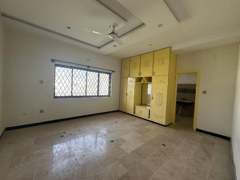 Beautiful House For Rent In F11 only Gast House 13