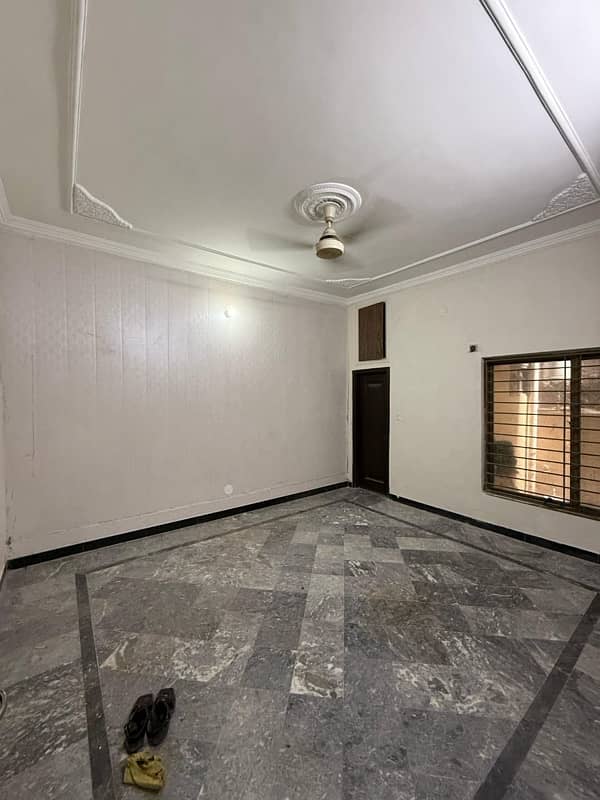 luxury 10 Marla house for Sale 8