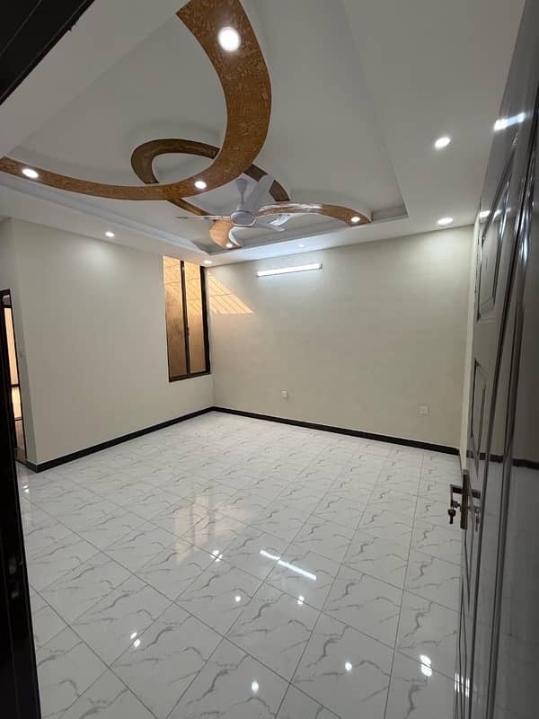 luxury 10 Marla house for Sale 14