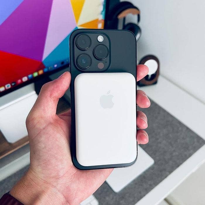 •  Material: ABS Plastic •  Compatible Devices: For Phones •  Product 3