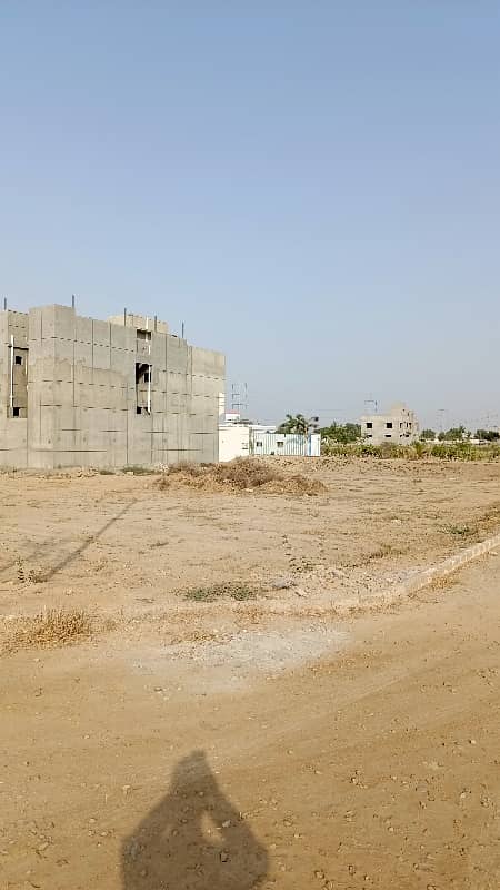 400 Square Yard West Open Transfer Plot For Sale In Block 2 PIR AHMED ZAMAN TOWN 3