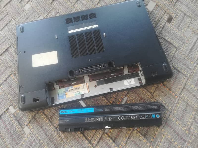 Dell l i5 4th Generation l 256Gb SSD l RAM8 GB l with orginal charger 4