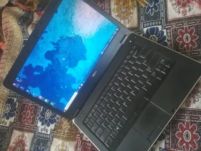 Dell l i5 4th Generation l 256Gb SSD l RAM8 GB l with orginal charger 5
