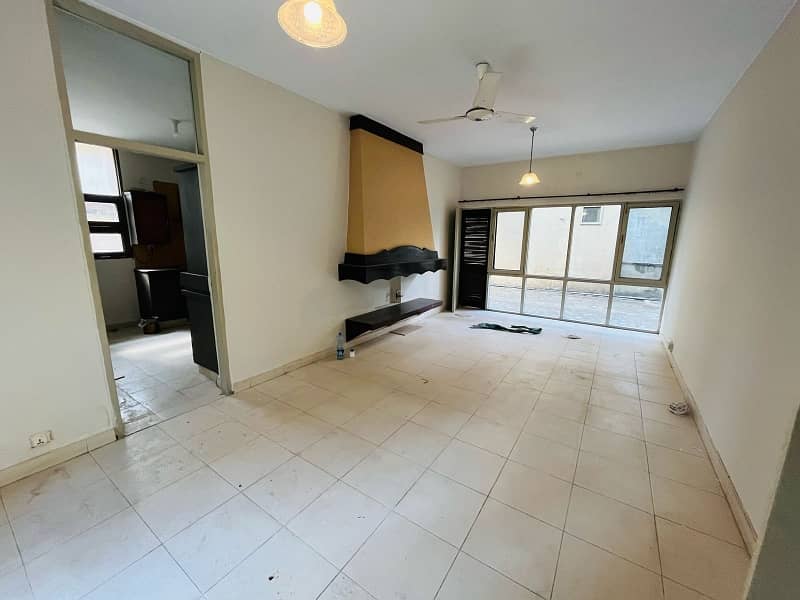 F-7 2 Kanal 4Bedrooms House For Rent 2 Kitchen 6