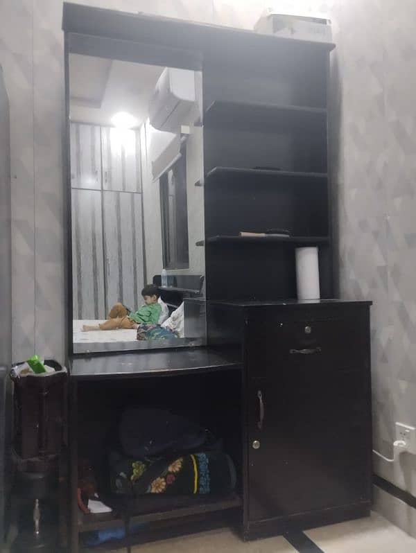 Dressing Table 1