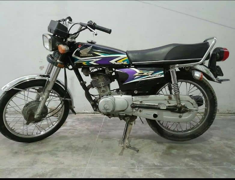 Honda 125 in a new condition 2