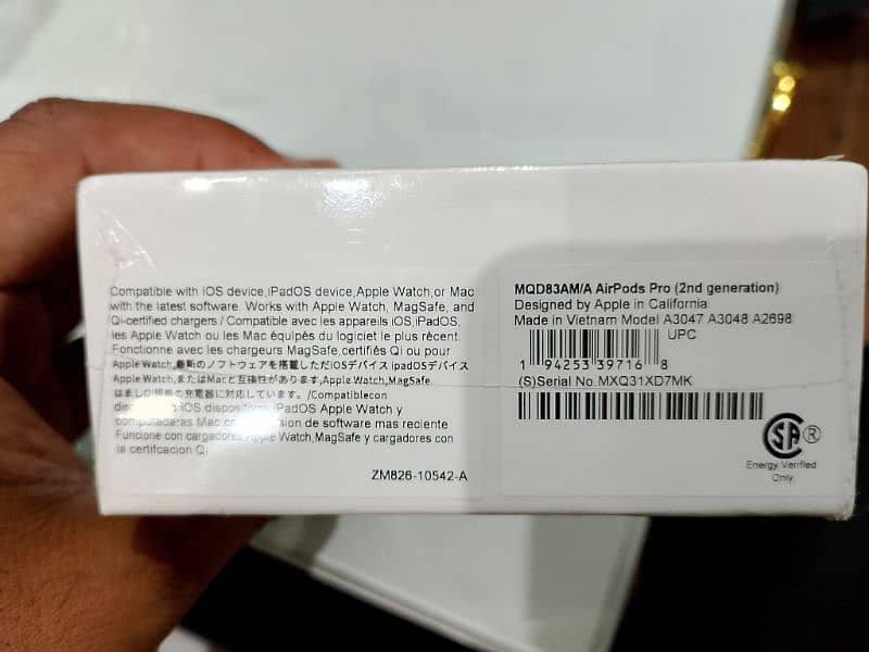Apply Airpods Pro (2nd generation) 4