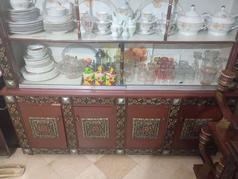 large showcase 1