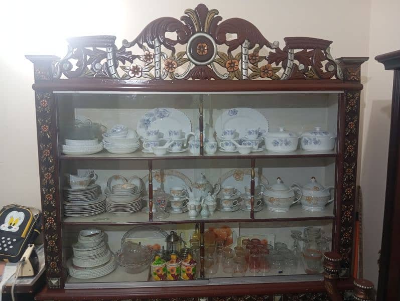 large showcase 2