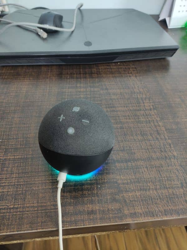 Alexa Echo Dot (4th Gen) 1