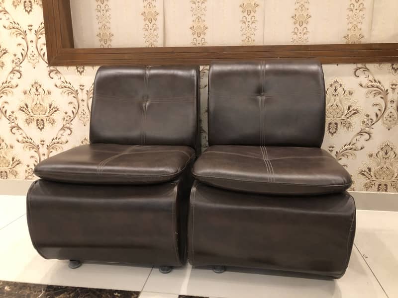 Office Table and sofa for sale 3