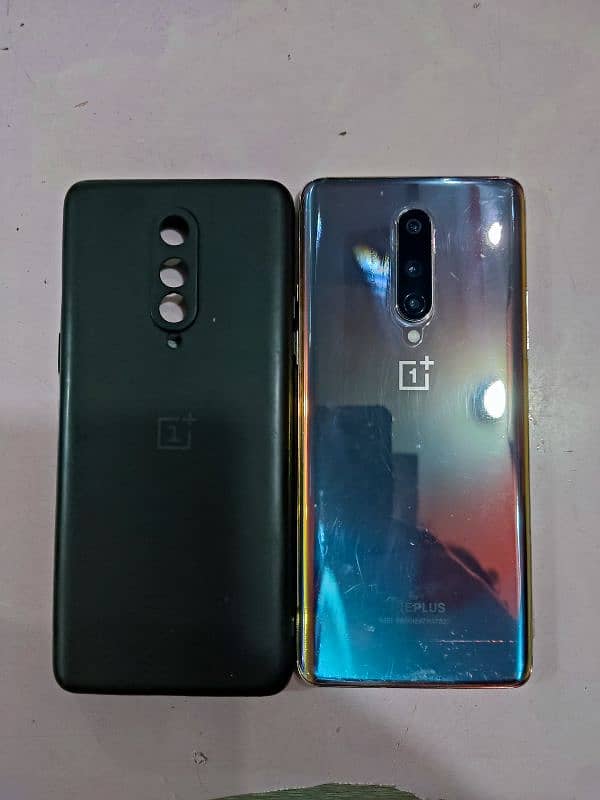 ONE PLUS 8 PRO 0