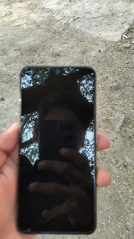Vivo Y19 Available. 4/128.03340159273 whtsap. 2