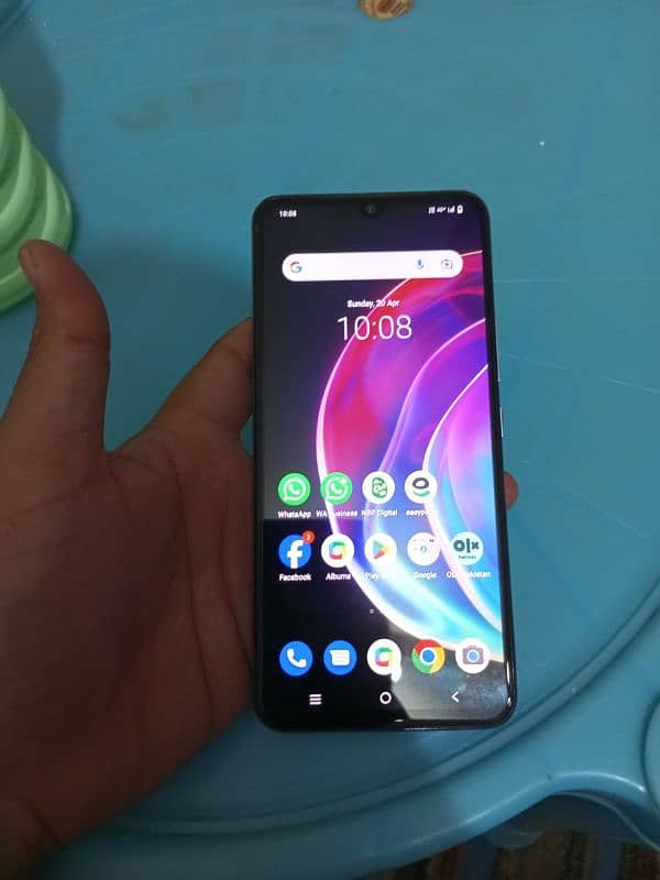 vivo. v21  set and charger 10/9 condition 8/128 (03215520005) 1