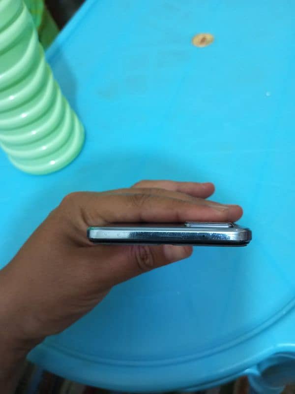 vivo. v21  set and charger 10/9 condition 8/128 (03215520005) 3
