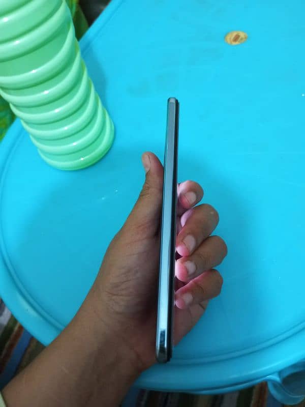 vivo. v21  set and charger 10/9 condition 8/128 (03215520005) 4