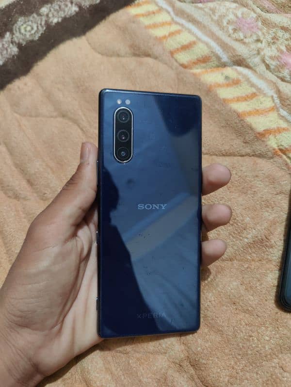 Sony Xperia mark 5 18k 0