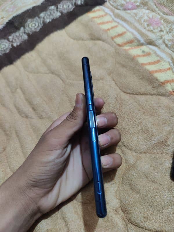 Sony Xperia mark 5 18k 2