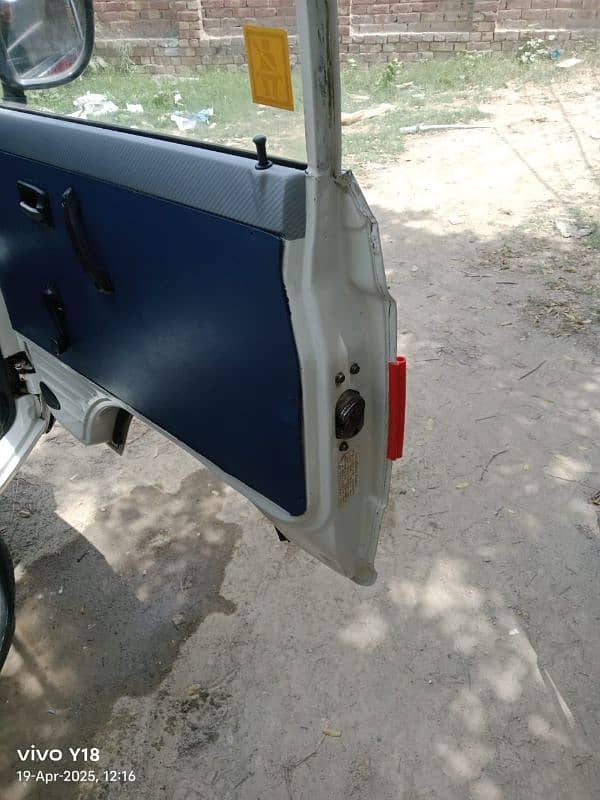 Suzuki Bolan 2018 model 16