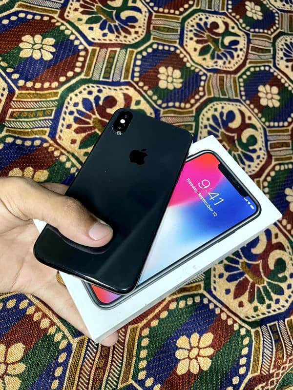 Iphone X 64 GB PTA Approved with Box 0
