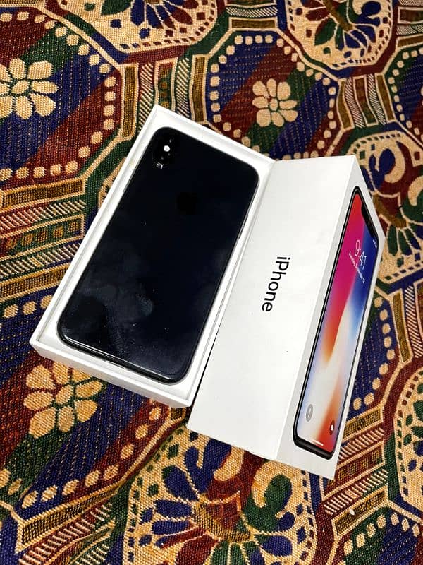 Iphone X 64 GB PTA Approved with Box 2