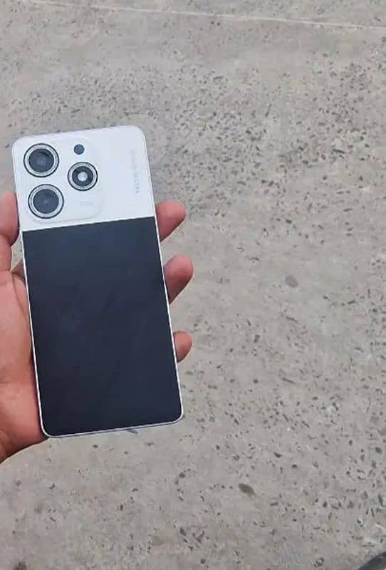 Tecno spark 10 pro 0