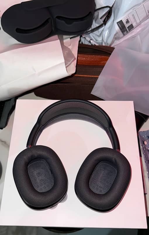 APPLE AIRPODS MAX (LIGHTNING) SPACE GREY 3