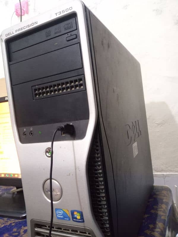Hp LCD Le901 and CPU for sale. 2