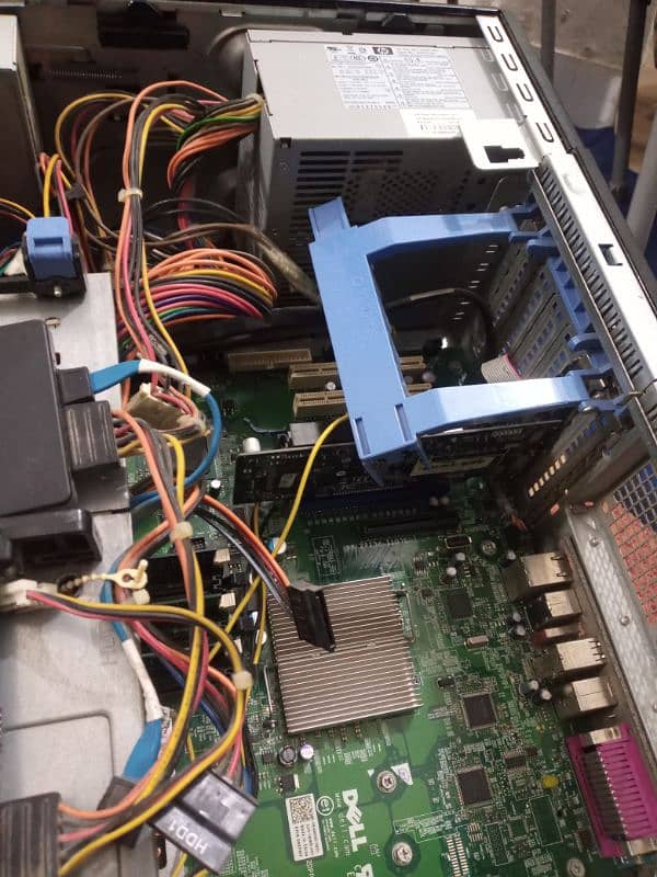 Hp LCD Le901 and CPU for sale. 4