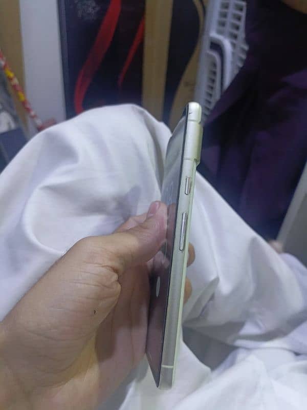 Google Pixel 7 3