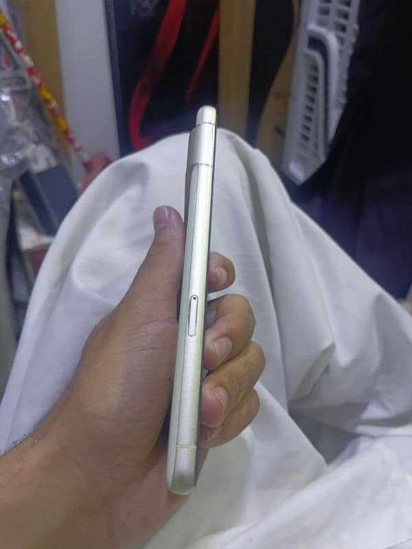 Google Pixel 7 6