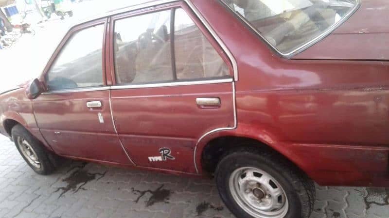 Nissan Sunny 1985 4