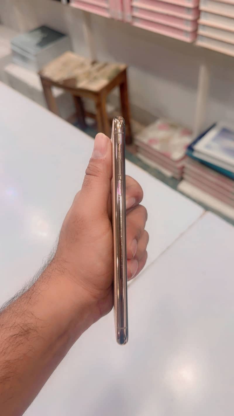 Iphone 11 pro max 2 sim pta approved 6