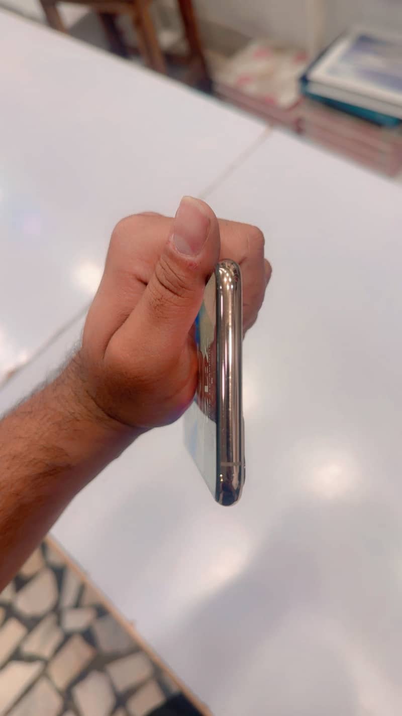 Iphone 11 pro max 2 sim pta approved 7
