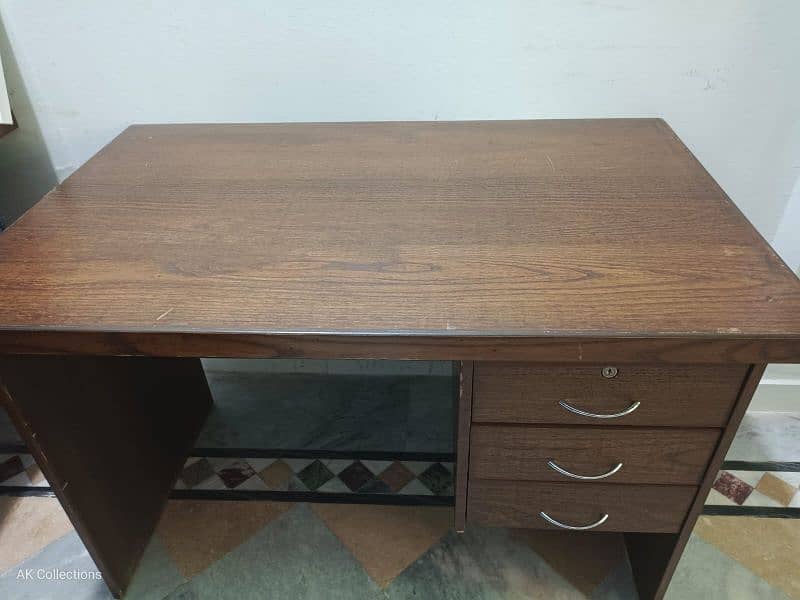 Office Table And Chairs For Sale. 3