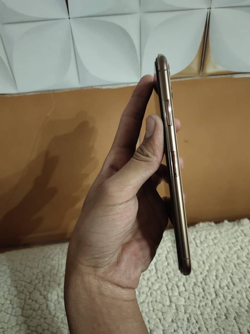 iPhone 11 Pro Max Dual Sim PTA Approved 256GB 2