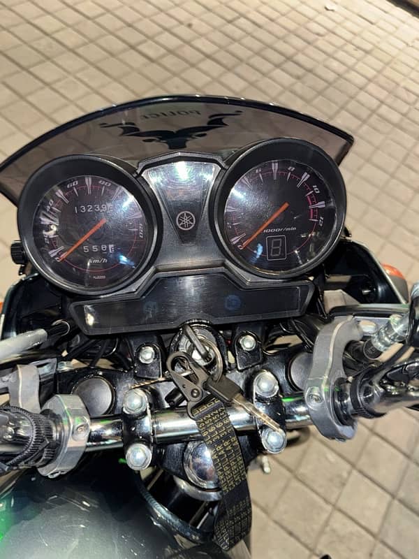 Yamaha YBR 125 Bluish Gray Color 8