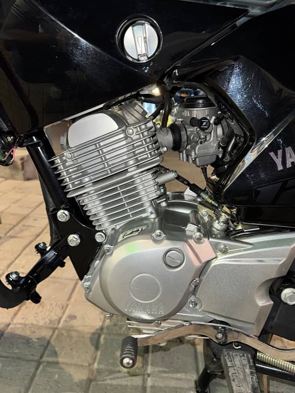 Yamaha YBR 125 Bluish Gray Color 9