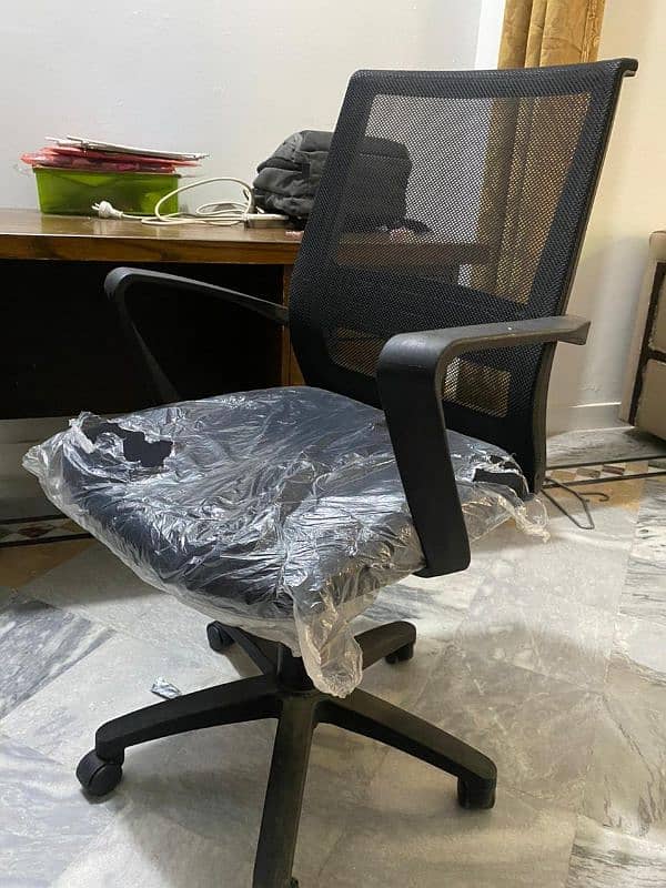 Office Table And Chairs For Sale. 8