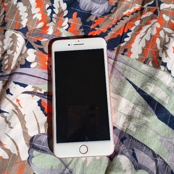 03425444644. iphone 7 plus bypass total genuine phone hai. All ok hai 0