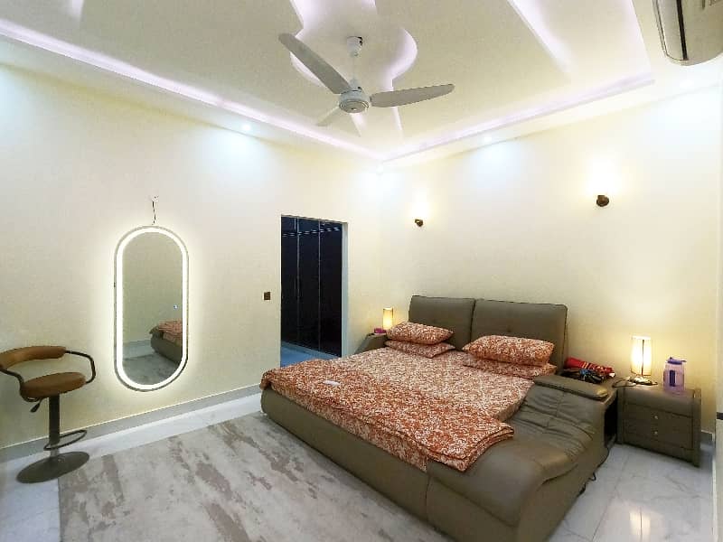 Your Dream 10 Marla House Is Available In Wapda Town Phase 1 - Block J2 27