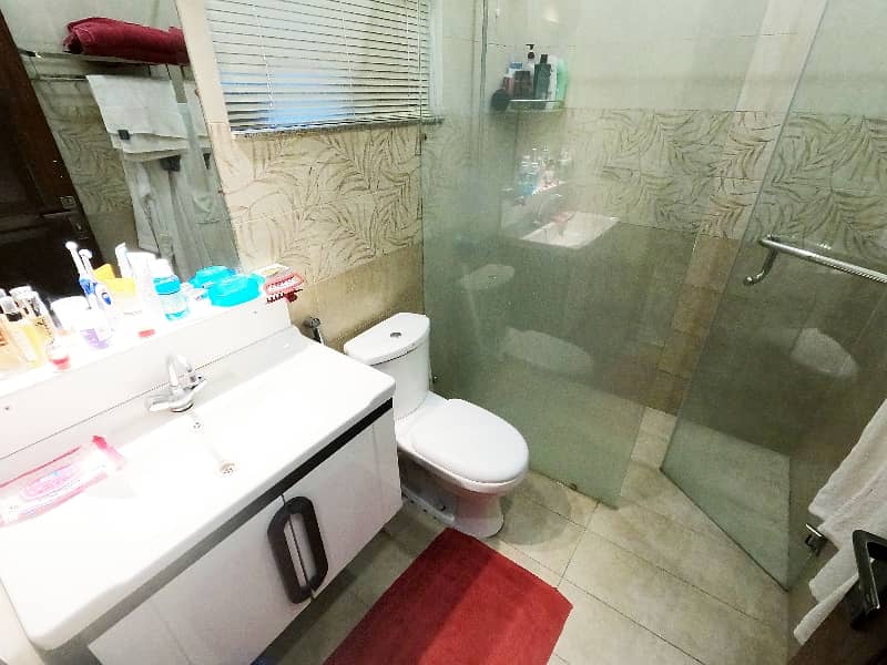 Your Dream 10 Marla House Is Available In Wapda Town Phase 1 - Block J2 32