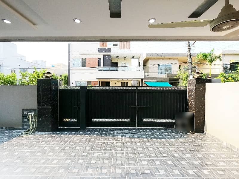 Your Dream 10 Marla House Is Available In Wapda Town Phase 1 - Block J2 41