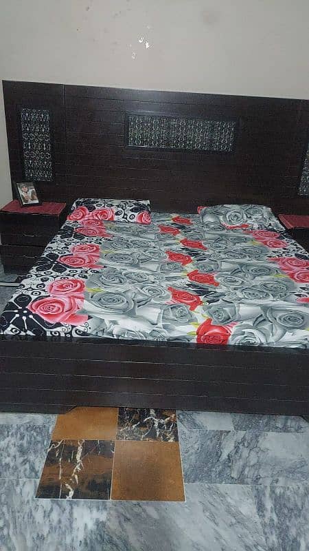 Furniture Set (Almari) , (King size Bed) , (Dressing table) 1