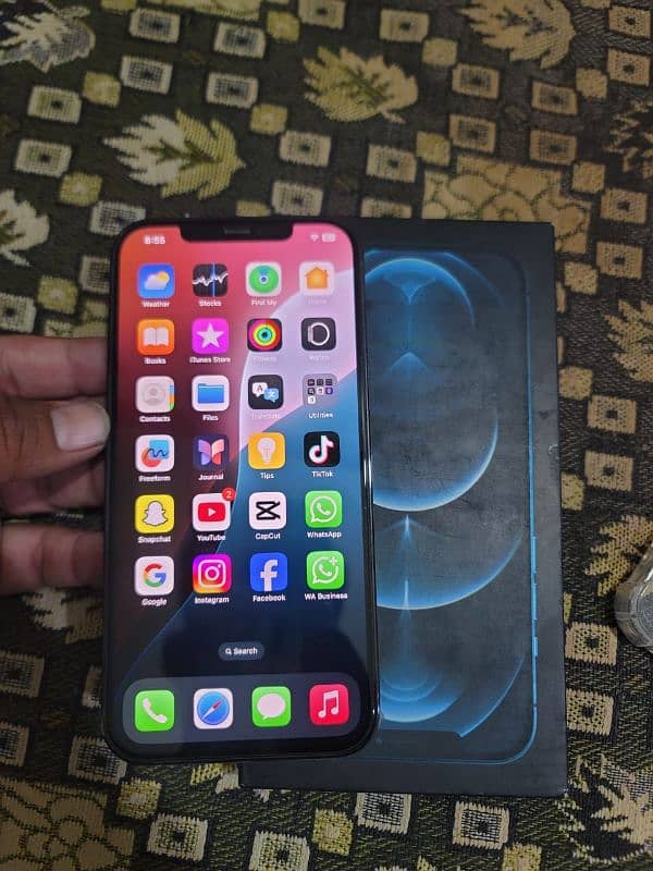 Iphone 12 pro max 1