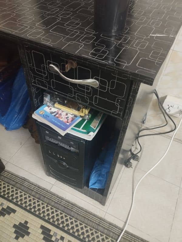 computer table 2 X 3.6 0