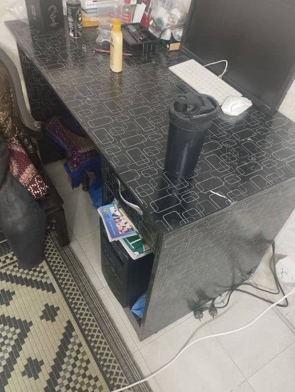 computer table 2 X 3.6 1