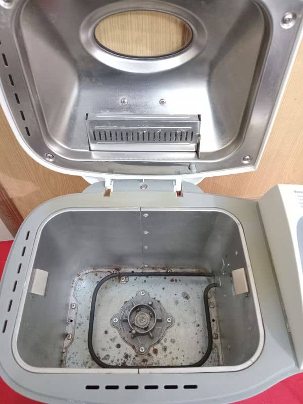 Sunbeam Electric Automatic Bread / Dough / Atta Maker, Imported 8