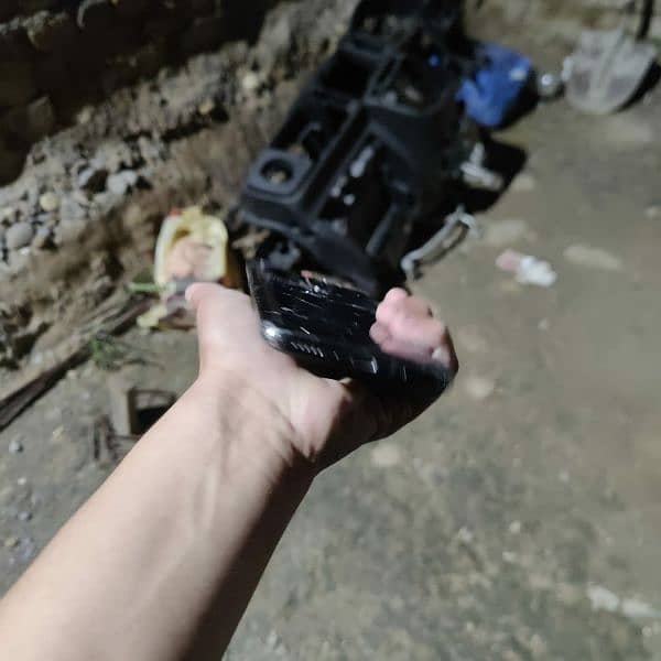 Oneplus 7 pro 8/256 Pta All ok only back crack 5